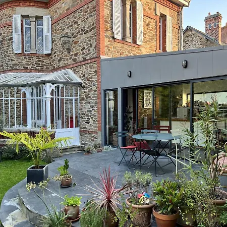Holiday home Maison D'exception En Plein Coeur De Nantes